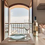 La Vecchia Scuola Apartment
