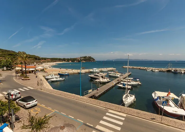 アパート La Vecchia Scuola カーヴォ