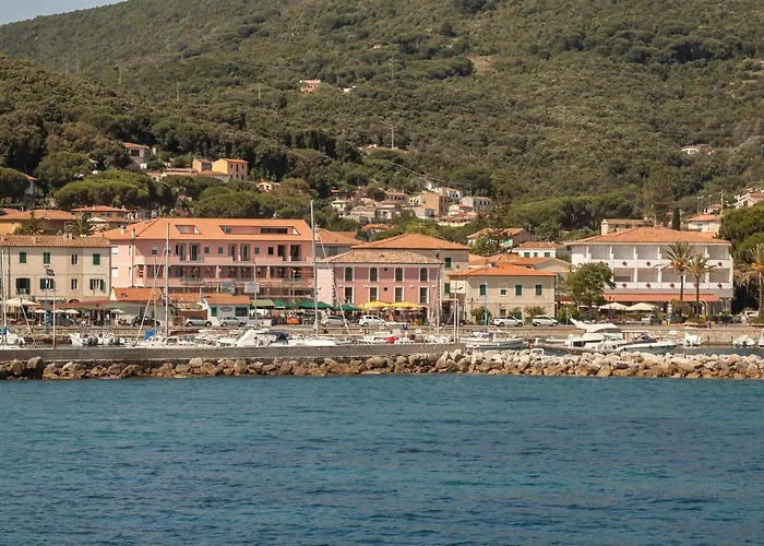 アパート La Vecchia Scuola カーヴォ